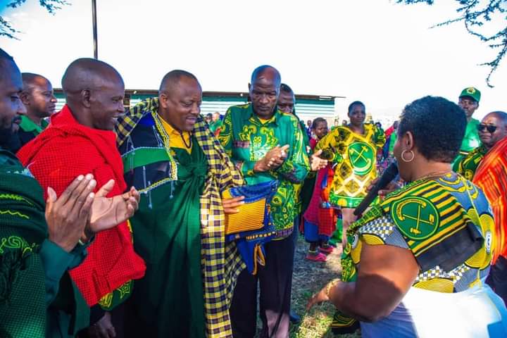 WANANCHI WANAOISHI HIFADHI YA NGORONGORO WAOMBA MAZUNGUMZO NA SERIKALI