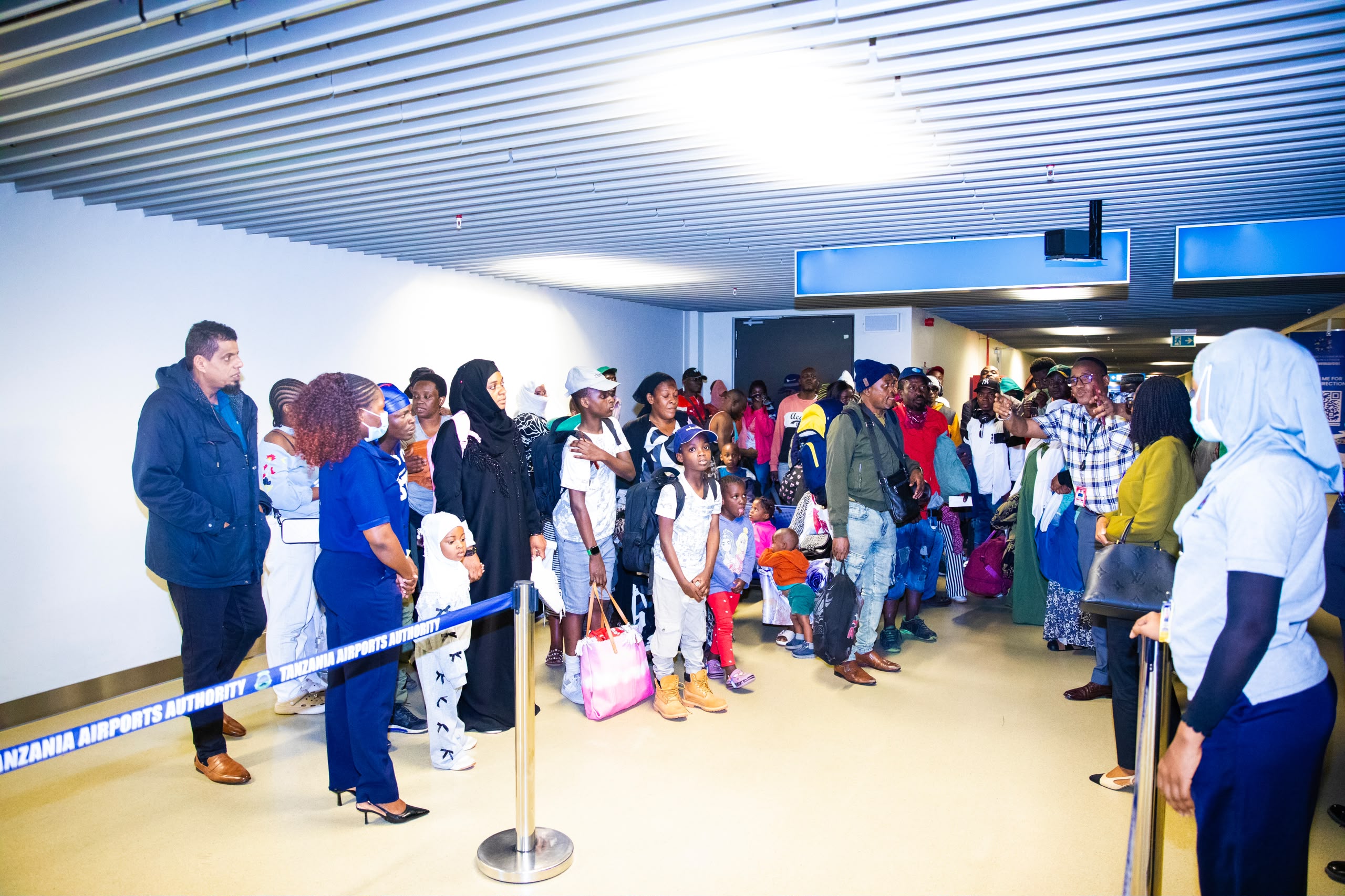 WATANZANIA WALIOKUWA AFRIKA KUSINI WAWASILI NCHINI